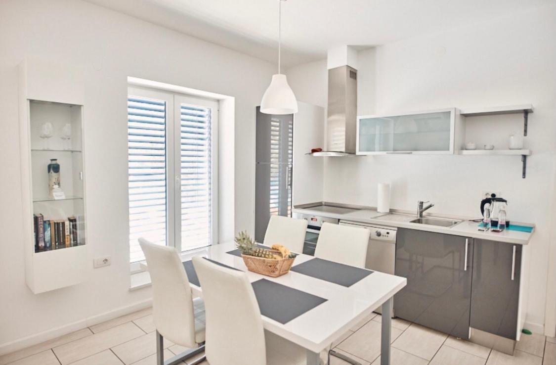 Apartments & Rooms Artemus Belveder Koper Bagian luar foto