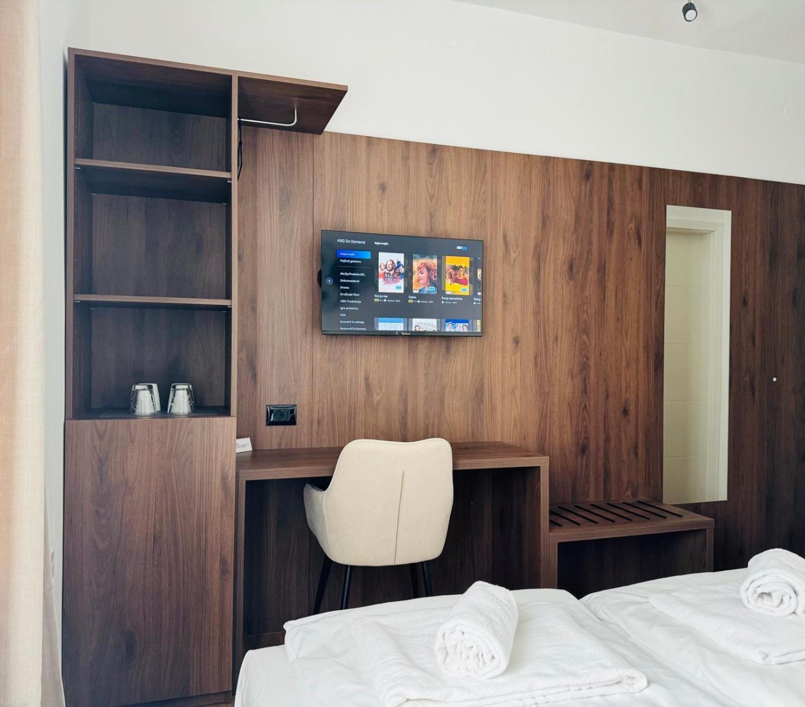 Apartments & Rooms Artemus Belveder Koper Bagian luar foto