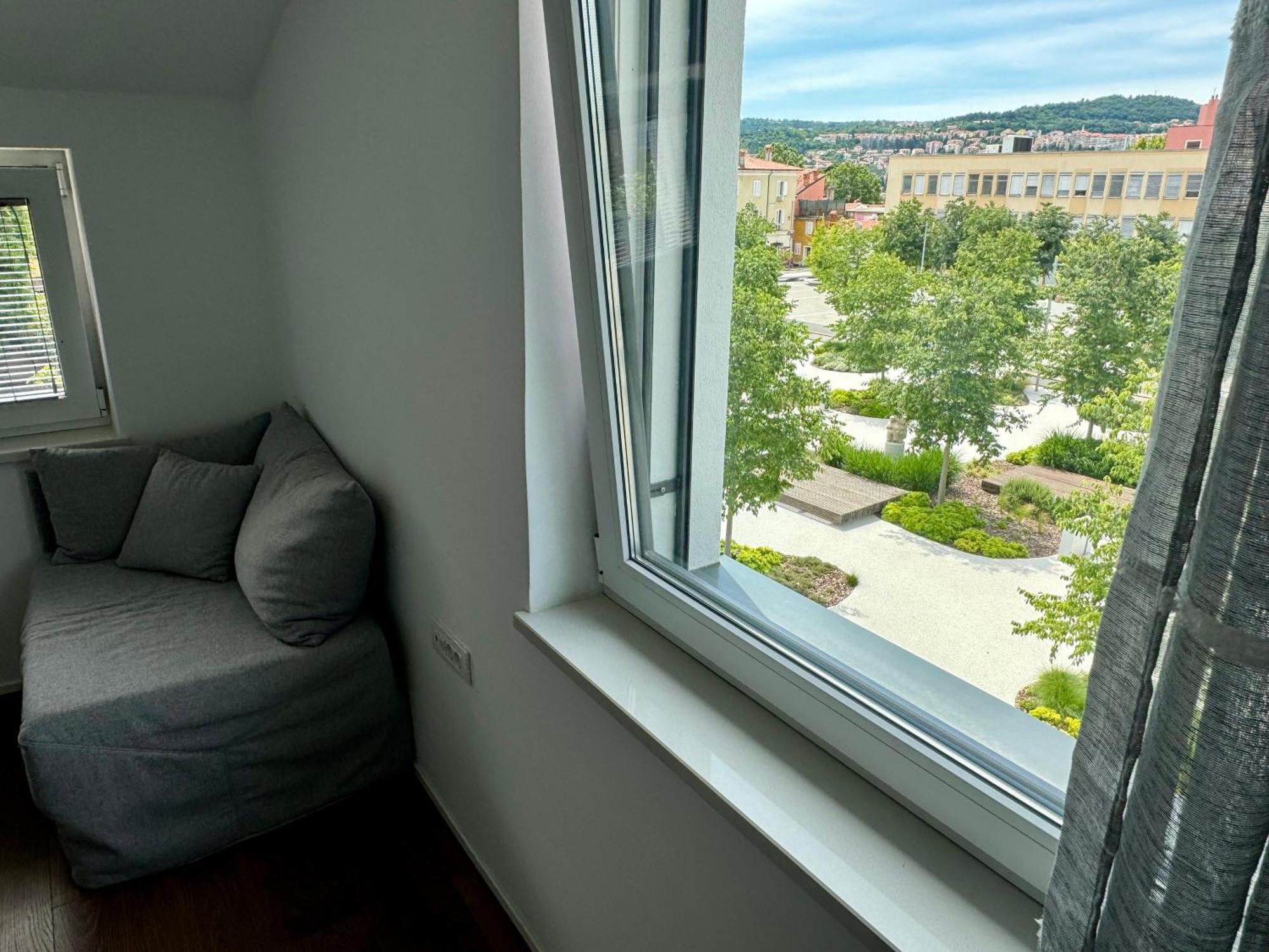 Apartments & Rooms Artemus Belveder Koper Bagian luar foto